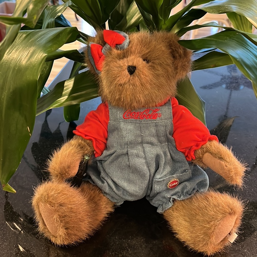 Boyds Bear - 12" Kaylie  -"The Coca Cola Collection"